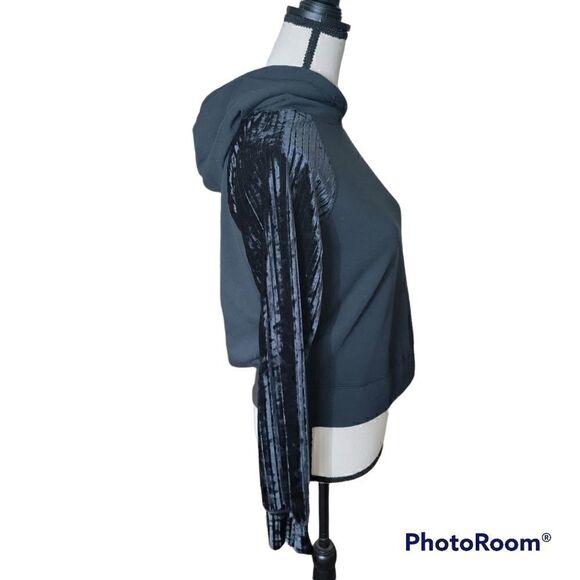 CALIA By Carrie Underwood Black Effortless Hoodie. Size XS. - Picture 2 of 7